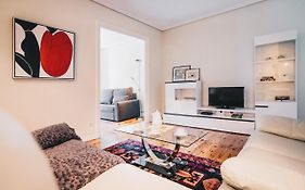 Easo Apartment By People Rentals